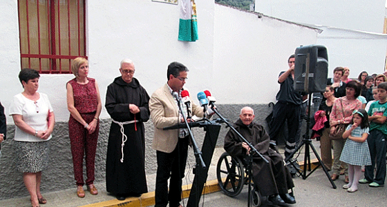 El Ayuntamiento de Puente Genil concede una calle al capuchino fray Rafael Pozo.